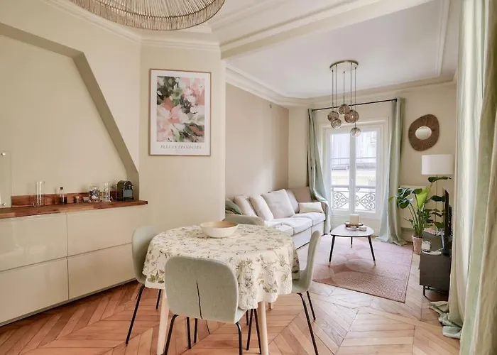 Superb 1 Bed Flat 5min Walk From The Louvre Párizs